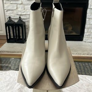 Marc Fisher 1 3/4 high heel zipper ankle boots.  Mint condition